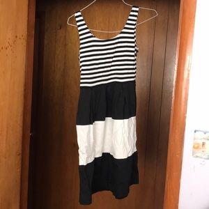 A black and white elegant mid length dress